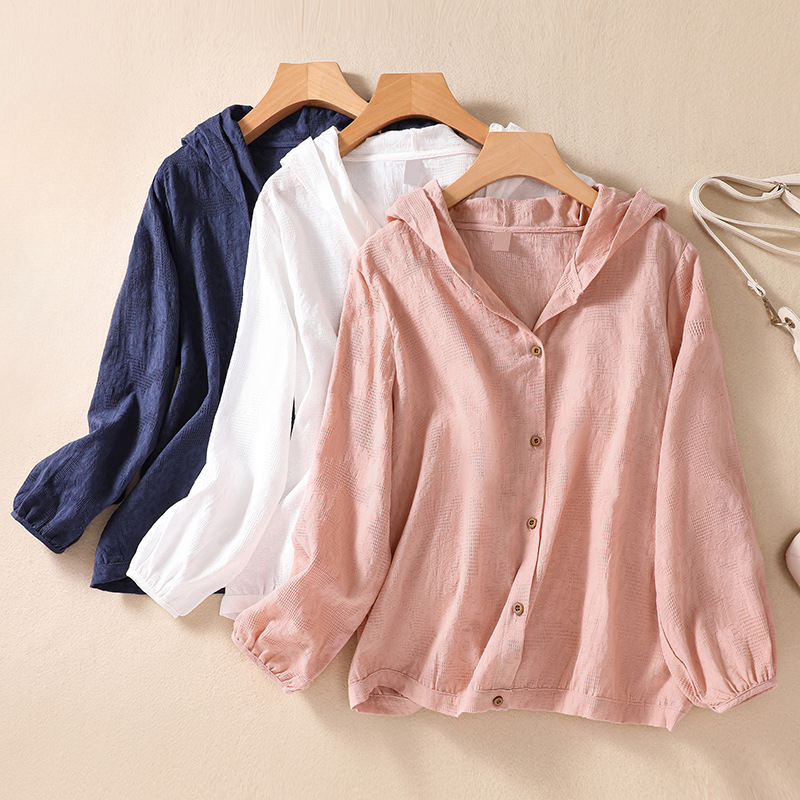Linen Hoodie by Amanda