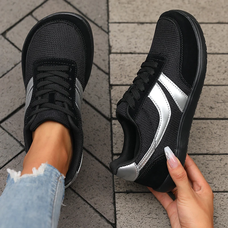 Zylla Vintage-Inspired Sneakers