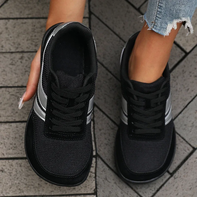 Zylla Vintage-Inspired Sneakers