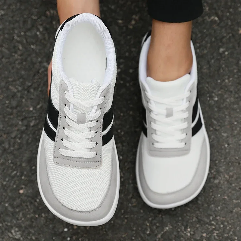 Vintage-Inspired Veltra Sneakers