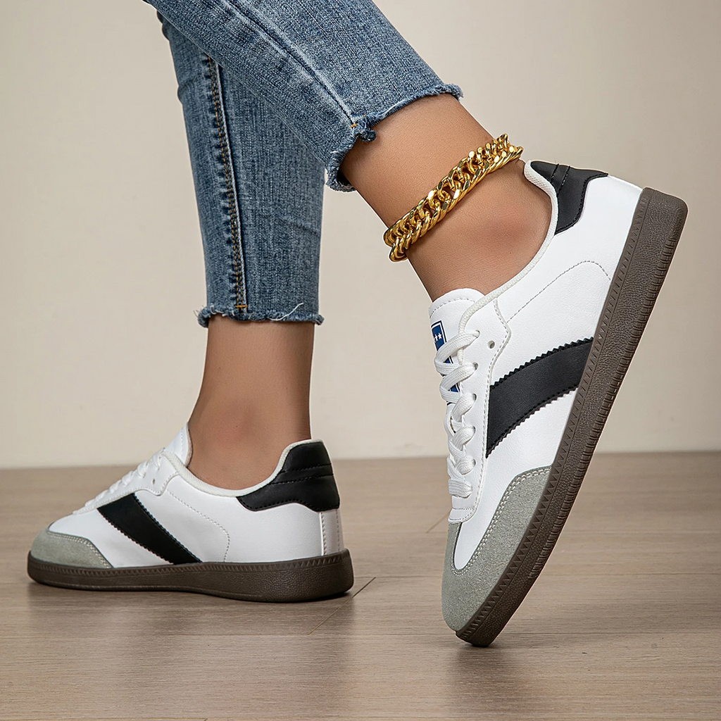Zora Vintage-Inspired Sneakers