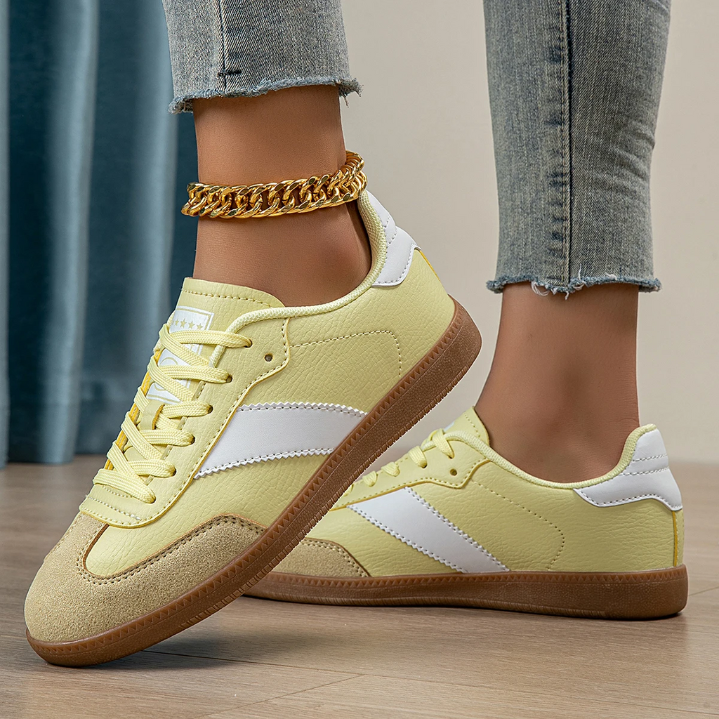 Zora Vintage-Inspired Sneakers