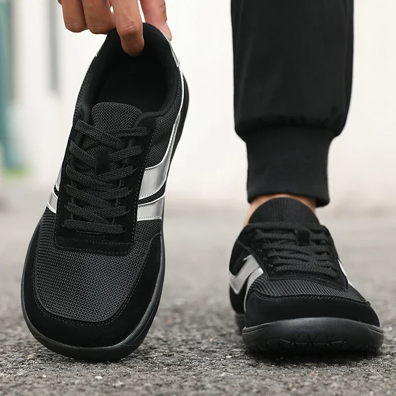 Vintage-Inspired Veltra Sneakers