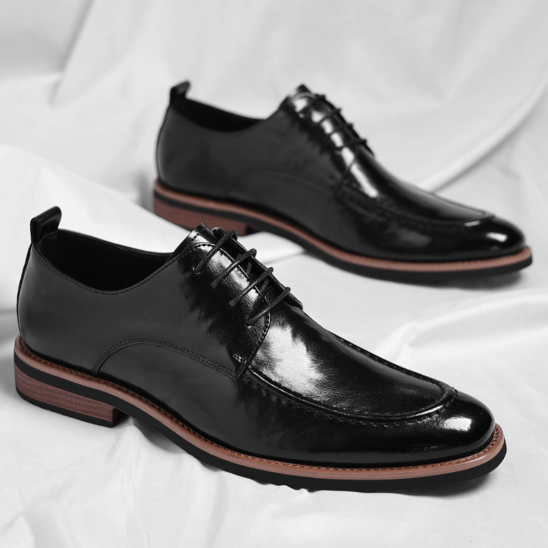 Classic Leather Dress Shoes in Regency Style