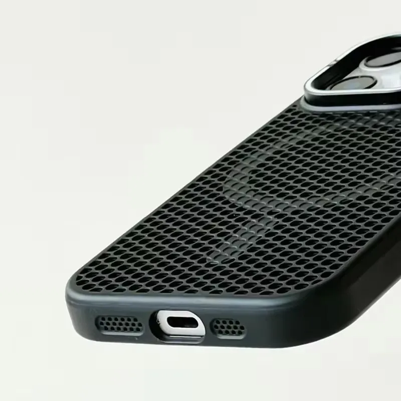 GridGuard MagSafe iPhone Cover