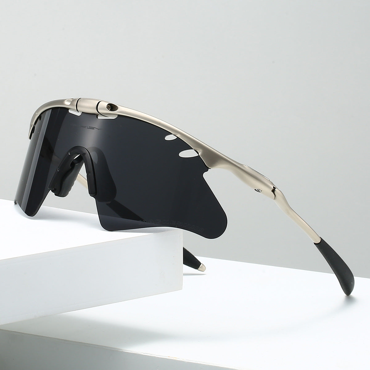 SolarMatrix UV Protection Polarized Sunglasses