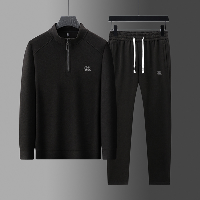 Nova Quarter-Zip Track Suit Ensemble